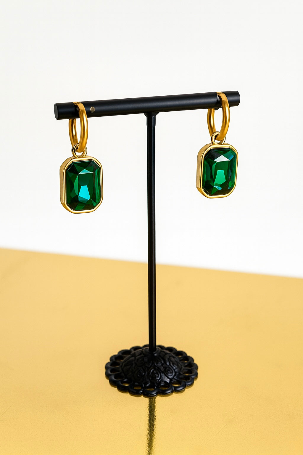 18K Gold Plated Stainless Steel Hoop Earrings with Emerald Green & White Cubic Zirconia – Hypoallergenic